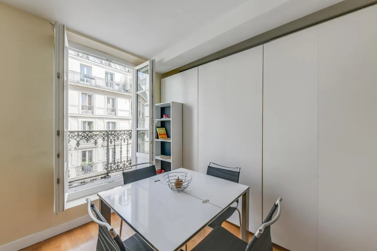 ID 308 Châtelet Rivoli Paris Apartamento